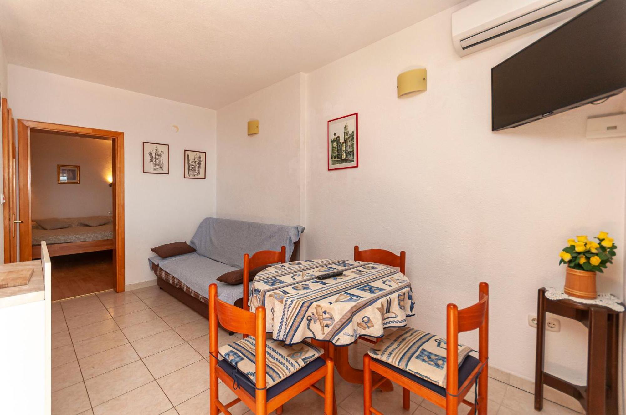 Apartments Niko Apartman Pisak